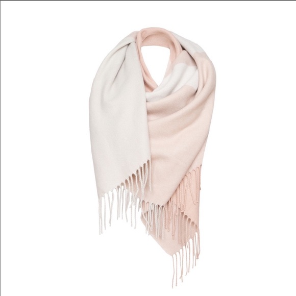 SOLD Soia & Kyo | Woven Scarfigan Fringe in Quartz - Picture 5 of 10